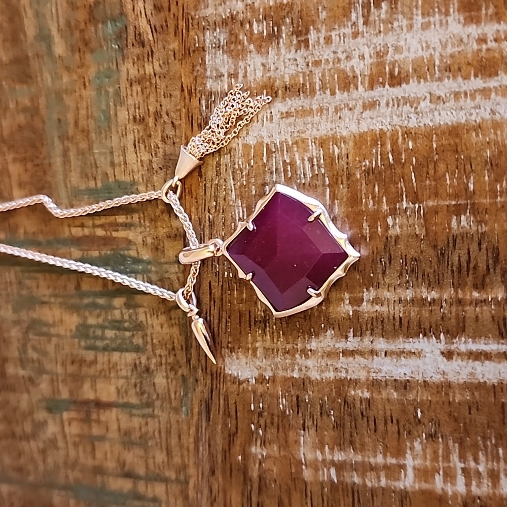 Adjustable necklace